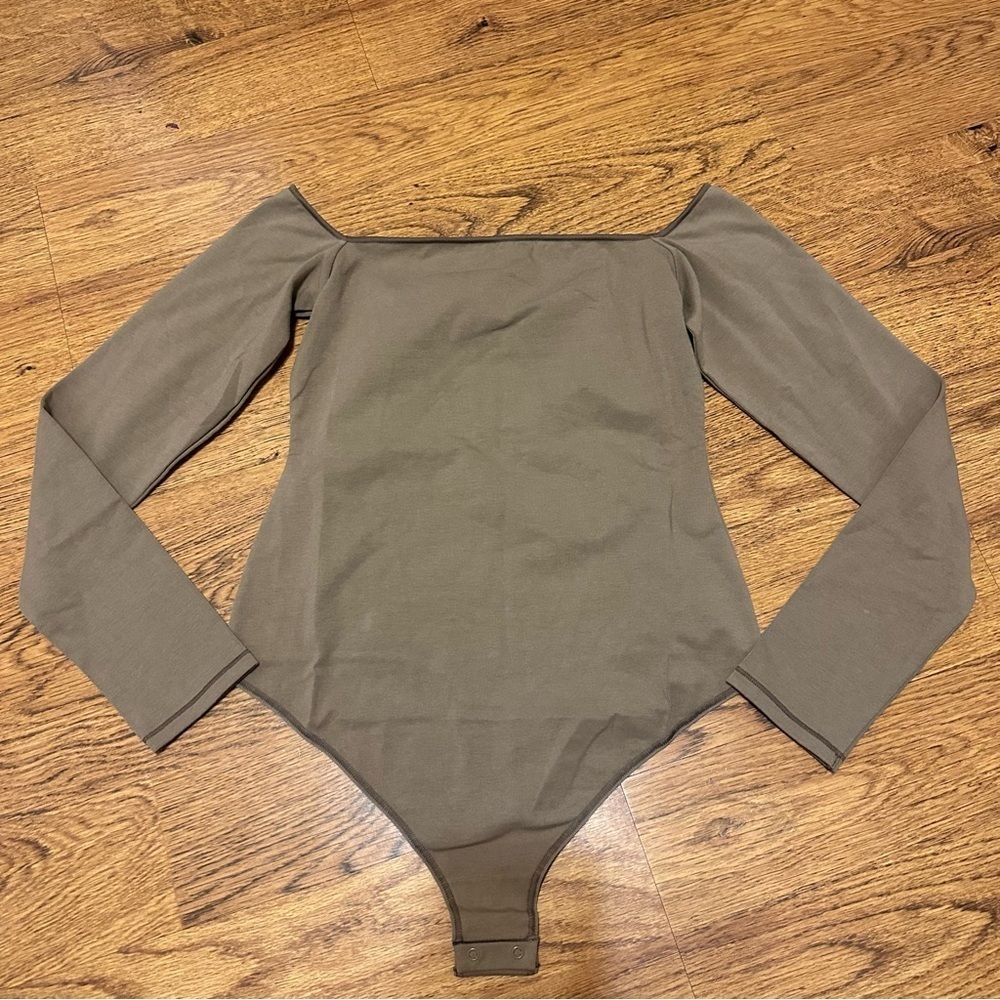 Skims brown long sleeve square neck One Piece NWT cotton jersey large thong